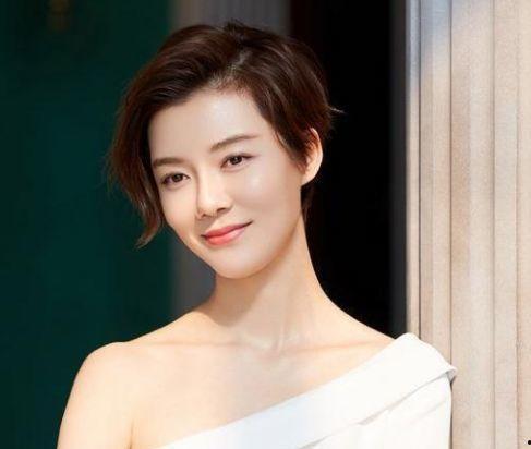 娱乐圈吃瓜女明星是谁啊,揭秘那些被热议的八卦主角